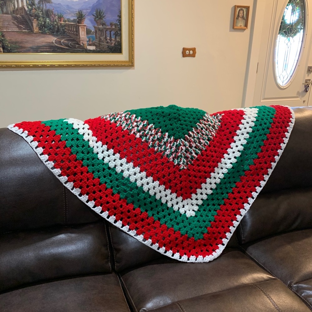 Christmas themed hand crochet throw/quilt